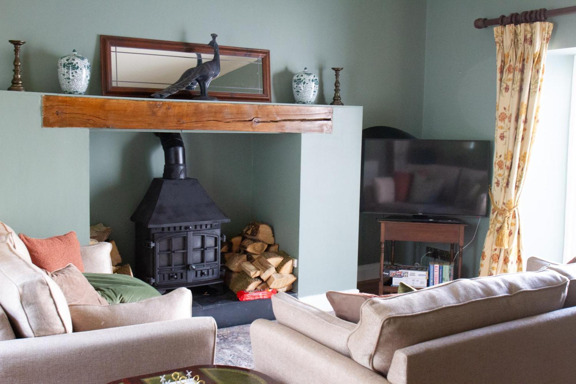 Hill House Lodge Sleeps 6 Overlooking The Rock Of Cashel Cashel  Exterior photo